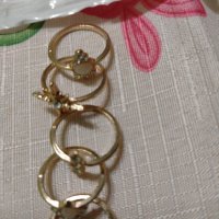 Чисто нови 8 златисти пръстени с циркониеви камъчета-общо за 5 лв.  , снимка 3 - Пръстени - 40442244