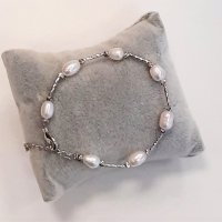 Сребърна гривна с естествени перли, снимка 1 - Гривни - 34601667