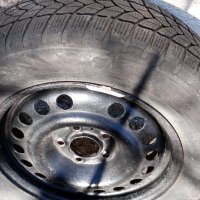 Резервна гума , снимка 1 - Гуми и джанти - 44341364