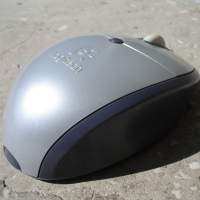 Logitech - безжична мишка, снимка 2 - Клавиатури и мишки - 36391789