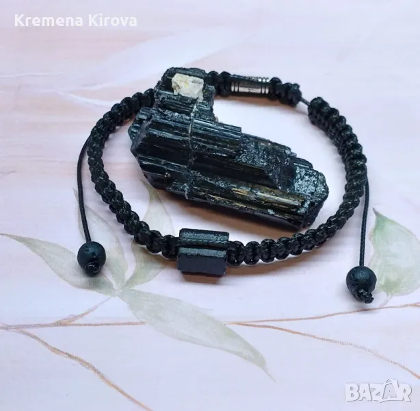 Плетени гривни с черен турмалин. Най-силният защитен камък. Идеи за подаръци.  Бижута Луди гъби., снимка 1