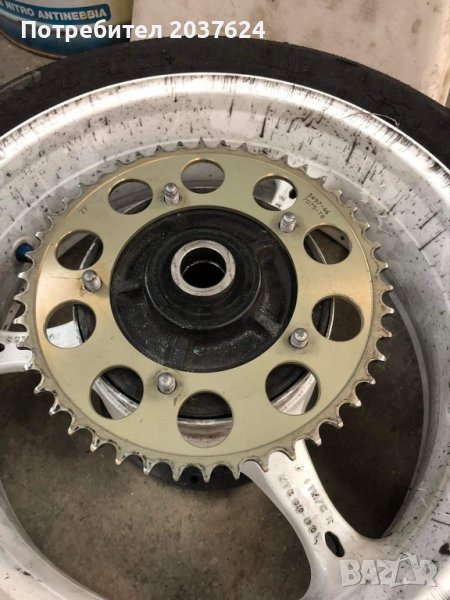 Алуминиев Пиньон за gsxr k7 1000 за верига 520 45 зъба, снимка 1