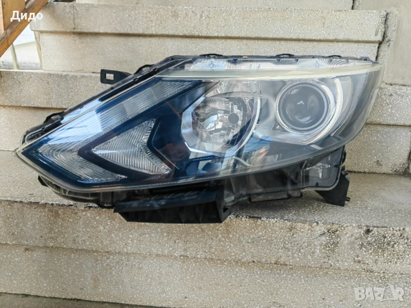 Фар Nissan Qashqai ляв / Фар Нисан Кашкай Халогенен с LED Оригинален, снимка 1