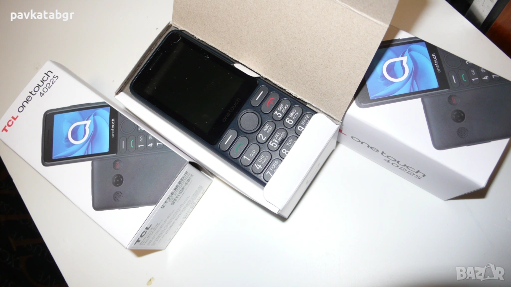 Лот от 2 телефона ТCL, снимка 1