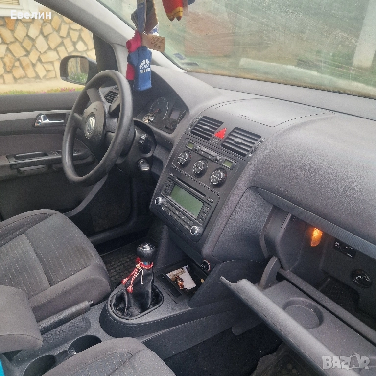 седалки,двигател и всякакви части от VW Touran 2006г, снимка 1