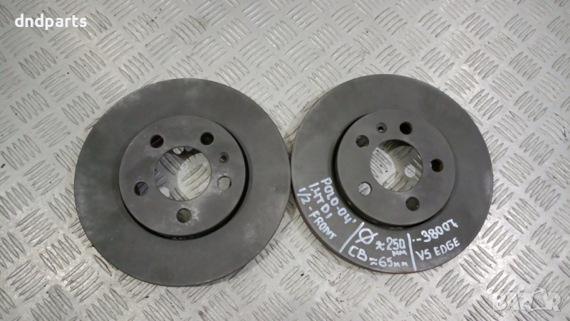 Предни спирачни дискове VW Polo 1.4TDI 2004г.	, снимка 1