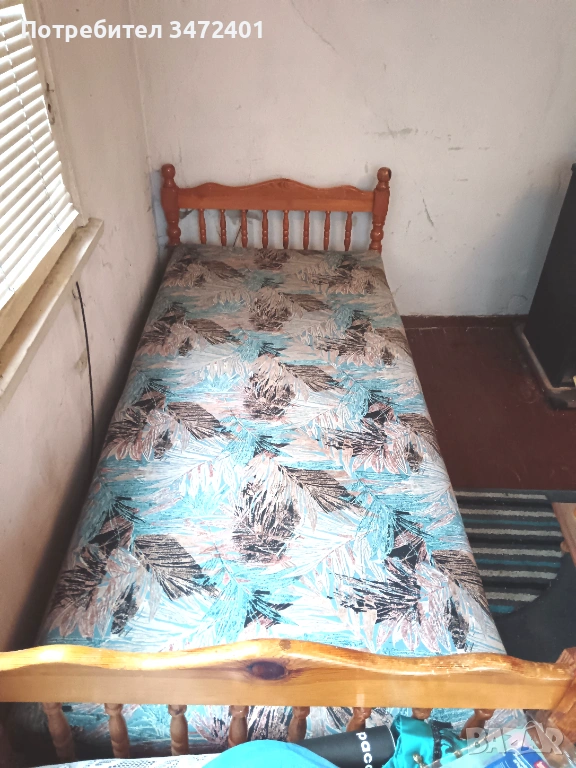 Дървено единично легло, снимка 1