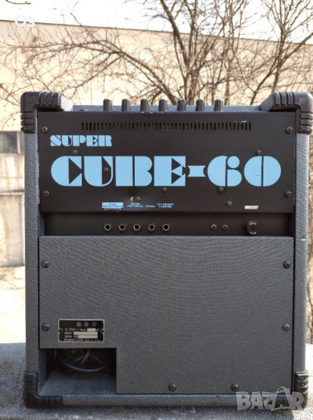 Кубе Roland Cube 60 усилвател за китара, снимка 1