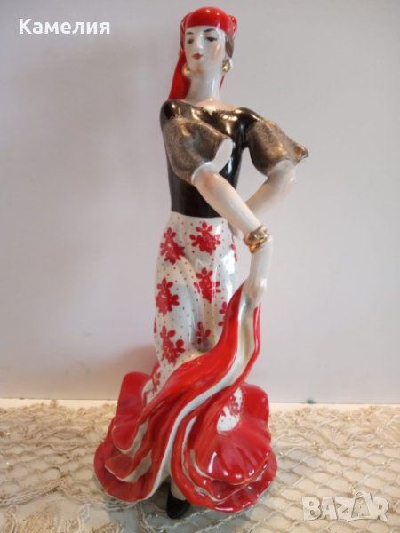 Порцеланова фигура , снимка 1