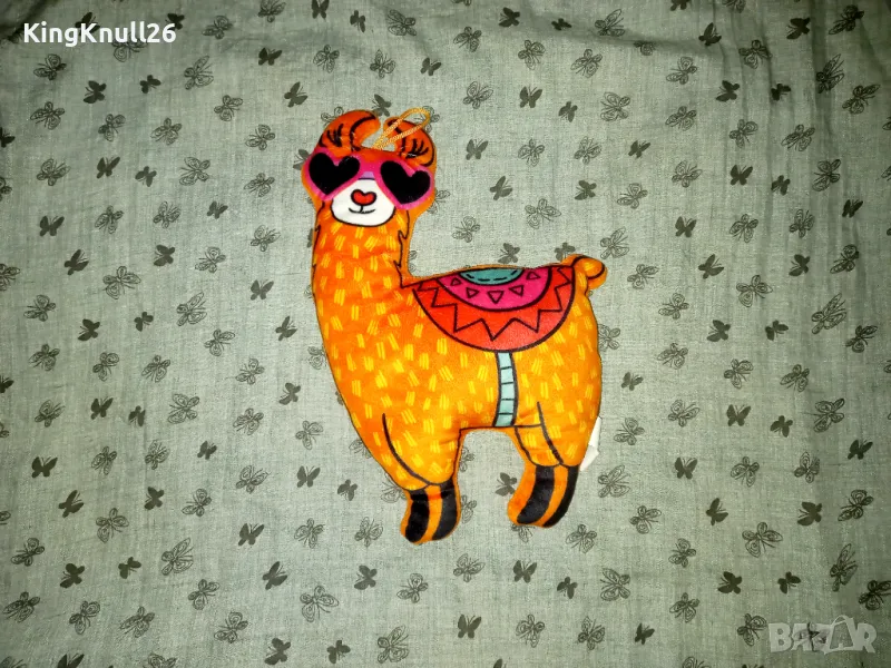 Плюшена възглавница Лама, снимка 1