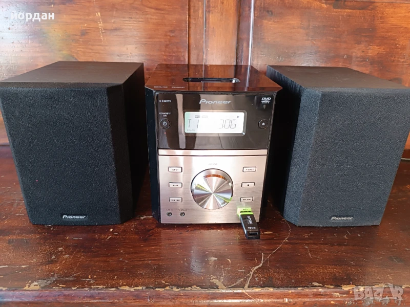 Мини аудио система Pioneer USB...DVD, снимка 1