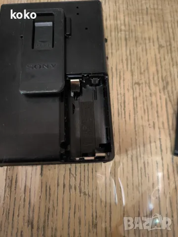 Уолкмен Walkman Sony и Sharp, снимка 12 - Радиокасетофони, транзистори - 55972593