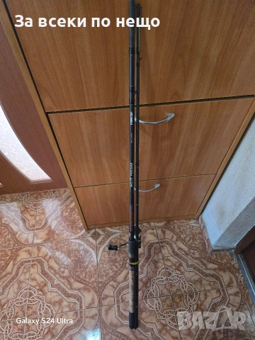 Въдица от карбон 3,70 м много стилна и удобна.
