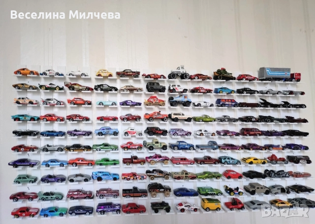 Стойки за колички Hotweels, снимка 2 - Колекции - 51623025