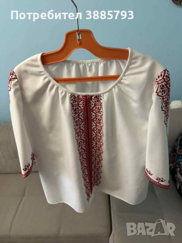 Блуза с бродерия българска шевица, снимка 2 - Блузи с дълъг ръкав и пуловери - 51582538