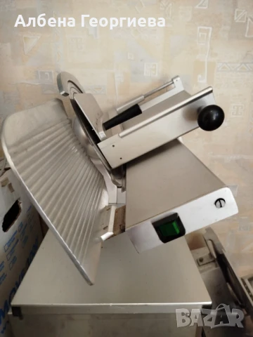 Професионална слайс машина GRAEFF - 300 W, снимка 7 - Кухненски роботи - 51376350
