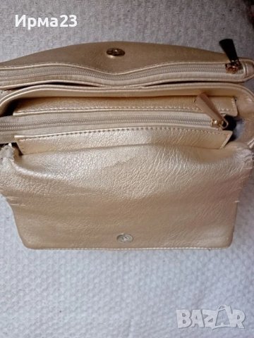 Дамска златиста чанта, снимка 5 - Чанти - 50317507