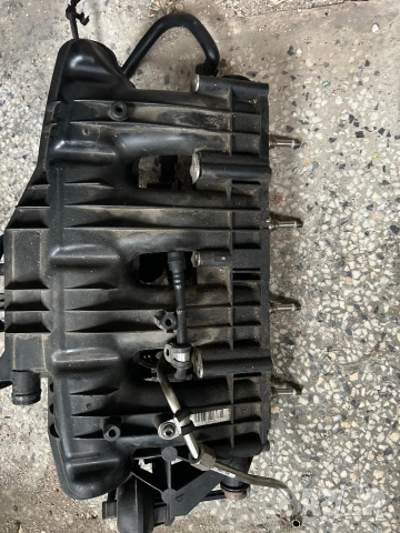 Всмукателен колектор VW Audi Seat Skoda VAG 06F133201N  06J133185T 1.8 2.0 TSI TFSI