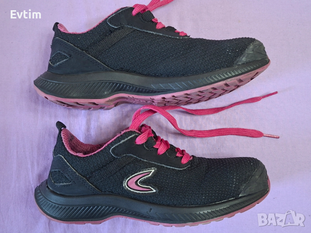 Дамски Работни обувки (тип маратонки) Номер 38/US-6,5.Cofra Atena ESD S3S FO SR , снимка 2 - Дамски ежедневни обувки - 53854195