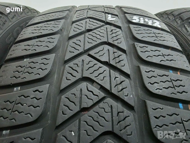 4бр зимни гуми 225/40/18 PIRELLI L05142 , снимка 3 - Гуми и джанти - 53826648