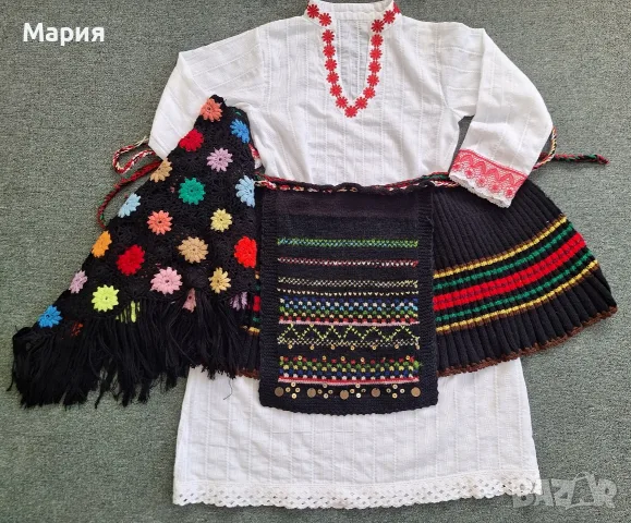 Народна носия 6 -10 г.- 95 €