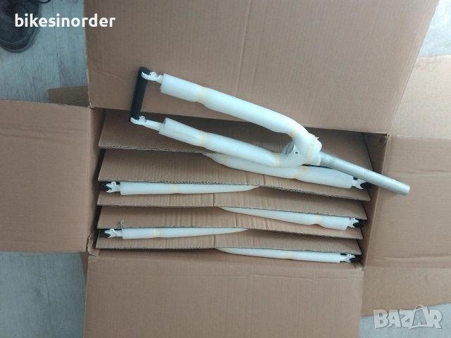 Алуминиеви висококачествени вилки за бегач. шосе. гравел . хибрид