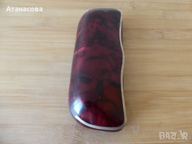 Стар калъф за очила червен каталин, снимка 3 - Антикварни и старинни предмети - 44329480