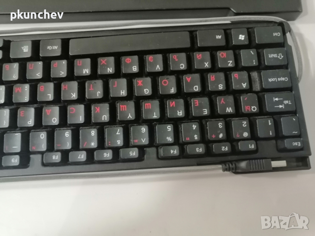 USB клавиатура с кирилица. , снимка 2 - Клавиатури и мишки - 44810251