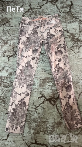 Дънки на Esprit Holdings 