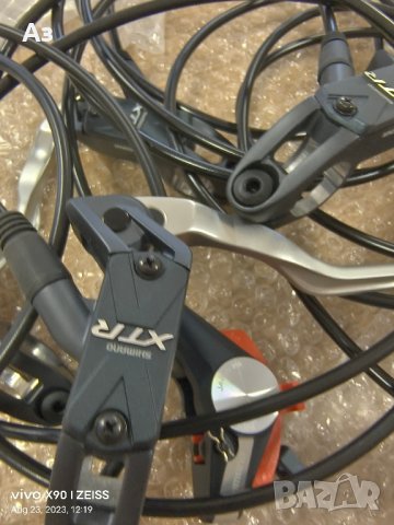 НОВИ Спирачки Shimano XTR-975 PM/IS, снимка 2 - Части за велосипеди - 41943722