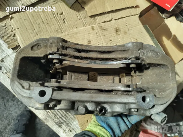 Спирачен Апарат Ляв Brembo Porsche Cayenne 3.0D 92A/2012г, снимка 4 - Части - 48149435