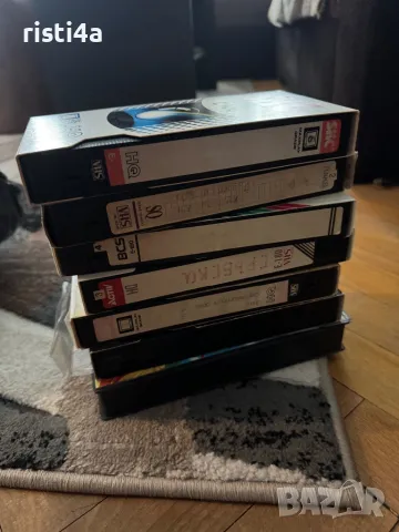 Видео Goldstar vcp-r1010+7 касетки, снимка 3 - Плейъри, домашно кино, прожектори - 50192406