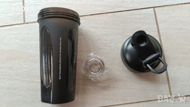 шейкън кана бутилка със сфера за разбиване 