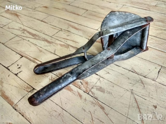 Стара преса за  картофи и други варива, снимка 2 - Други стоки за дома - 41818327