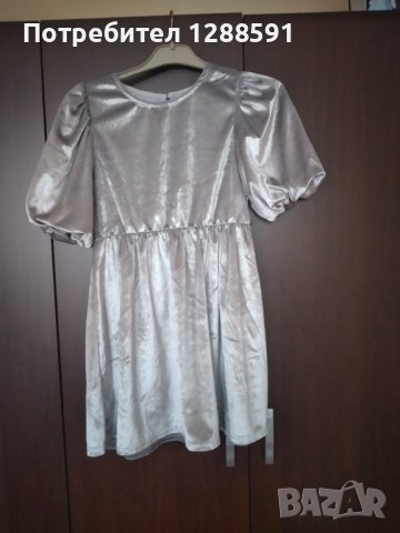 Красива рокличка , снимка 2 - Детски рокли и поли - 41385621