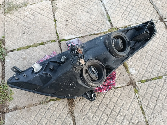 Десен фар за Toyota Celica T23 2000-2006 г. , снимка 4 - Части - 52721864