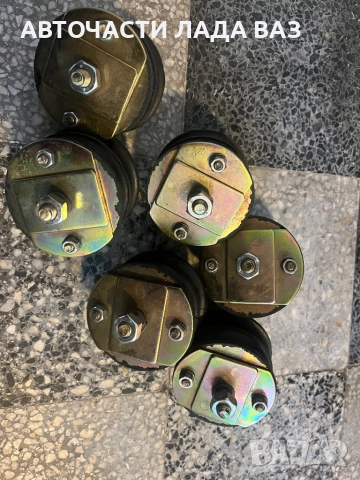 Lada/Лада нови тампони за двигател  чукчета огледала и дрги части за ваз Лада Жигули , снимка 3 - Части - 52602767