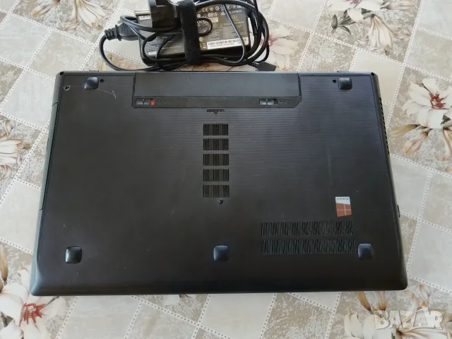 Лаптоп Lenovo IdeaPad G700, снимка 3 - Лаптопи за дома - 56128377