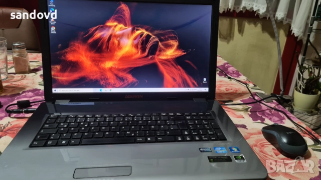 Хубав голям лаптоп MEDION MD-98920 17,3 in.цена 160лв.