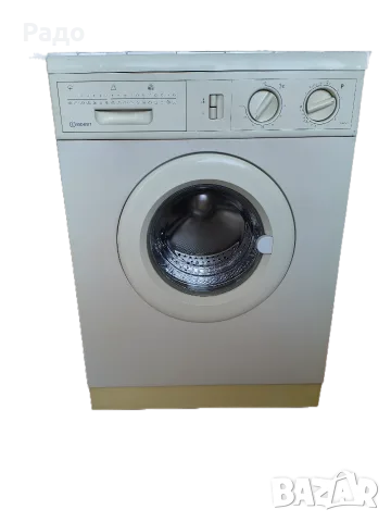 Продавам запазена, работеща пералня INDESIT W405TX.