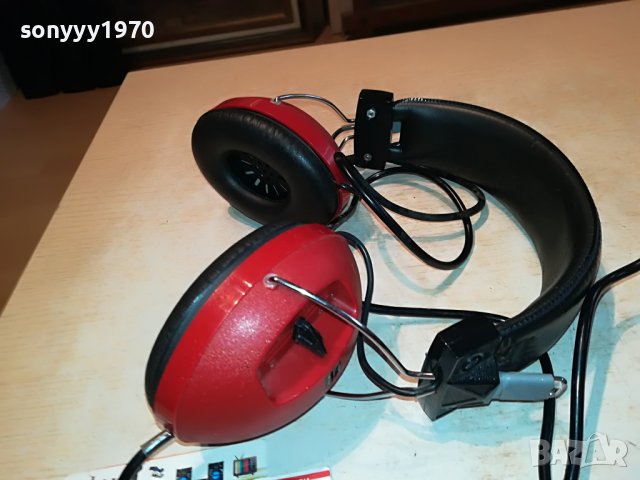 UNIVERSUM 400ohm retro headphones-germany 0412221021, снимка 4 - Слушалки и портативни колонки - 38894740