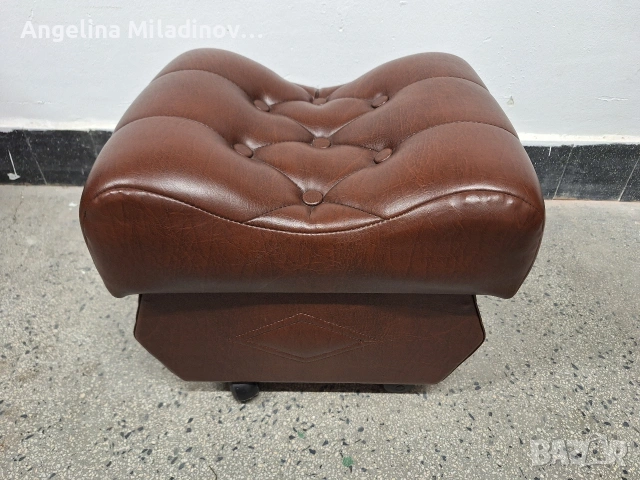 Кожена табуретка, сандъче