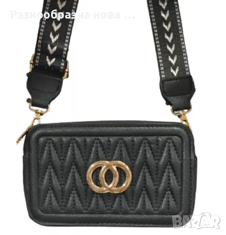 Дизайнерска капитонирана дамска чанта с метална емблема, снимка 4 - Чанти - 49002203