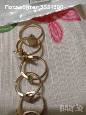 Чисто нови 8 златисти пръстени с циркониеви камъчета-общо за 5 лв.  , снимка 3 - Пръстени - 40442244