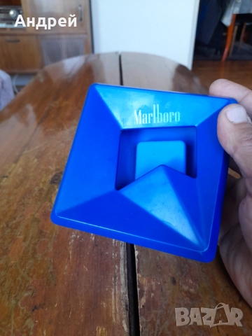 Стар пепелник Marlboro #17, снимка 3 - Други ценни предмети - 52001207