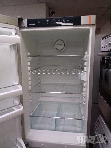 Сив комбиниран хладилник с фризер Liebherr с 2 години гаранция!, снимка 4 - Хладилници - 53128128