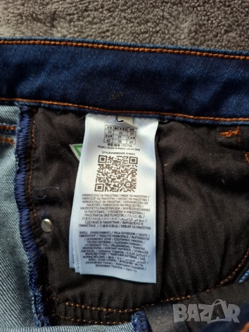 Дамски дънки GUESS размер 29, снимка 9 - Дънки - 52455298