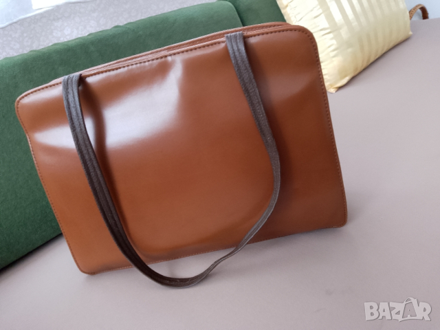Дамска делова чанта от изкуствена кожа +подарък , снимка 4 - Чанти - 44630605