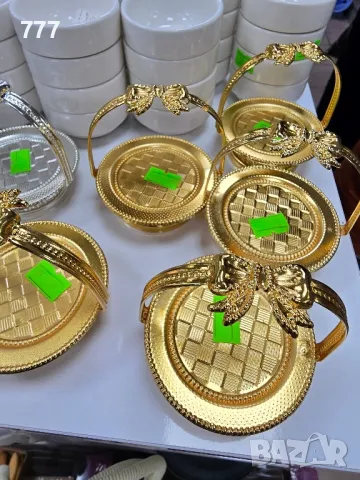 подноси и подложки метални, снимка 3 - Аксесоари за кухня - 48404794