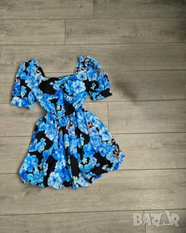 рокля нова универсален размер 